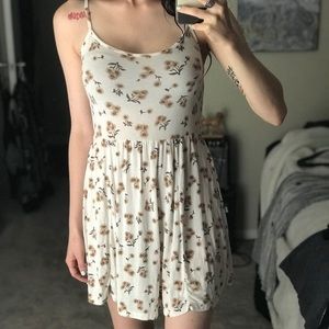 BRANDY MELVILLE FLORAL DRESS